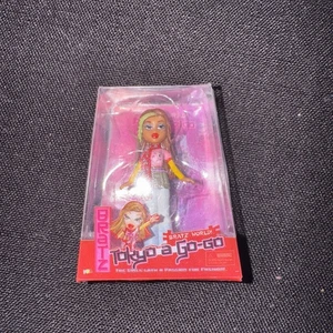 NUEVO Mini Muñeca Bratz Moda Flashback Serie 3 TOKYO A GO GO YASMIN  - Imagen 1 de 2