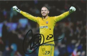 BRENTFORD: DAVID BUTTON SIGNED 6x4 ACTION PHOTO + COA - Bild 1 von 1