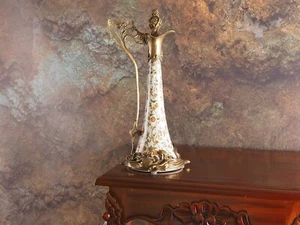 Jugendstil Karaffe aus Porzellan und Bronze – Elegantes Antikes Dekorationsstück - Bild 1 von 4