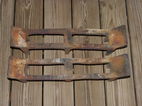 2 Piece Vtg 19 1/2" Peerless Cast Iron Fireplace Grate Cover