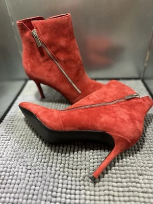 Red Nine West 踝靴,尺寸 7,状况完好 — 第 1/4 张图片