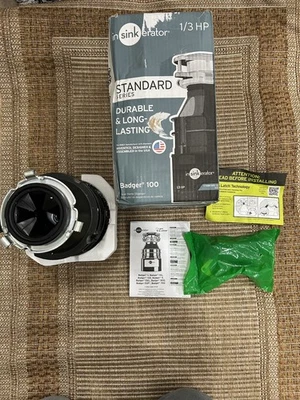 Cocina de alimentación continua Insinkerator Badger 100, 1/3 HP Foto 1 de 2