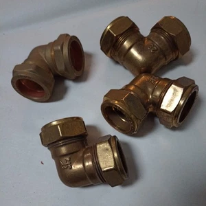 2x 28mm Kompression Messing gleiche Winkel (kostenlose Lieferung) - Bild 1 von 14