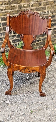 Antiguo Victoriano Caoba Floral Flores Tallas Trono Una Silla con Patas de Garra Foto 1 de 4