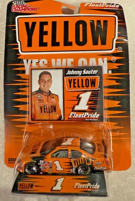 RARO Johnny Sauter 2005 Promo de Carga Amarilla 1/64 Racing Champions Pliegue de Esquina Foto 1 de 2