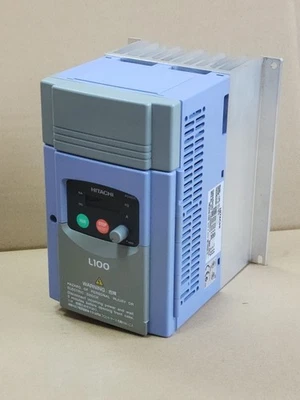 L100-011NFE HITACHI 1.1KW FREQUENCY CONVERTER L100-011NFE - Image 1 of 4