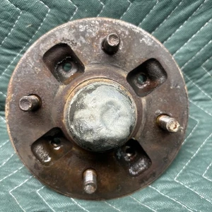82-85 Toyota Celica GT CONJUNTO BUJE COJINETE RUEDA DELANTERA IZQUIERDA DERECHA OEM - Imagen 1 de 4