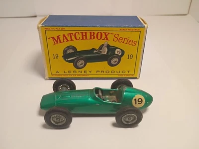 Matchbox No. 19 Aston Martin Racer  Lesney with Box (Driver Missing) Green - Image 1 of 4