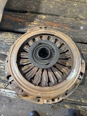 RANGE ROVER P38 2.5 Manual Clutch Pressure Plate  Valeo - Image 1 of 3