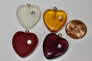 VINTAGE GLASS HEART WITH RHINESTONE * 23 X 22mm * PENDANT * 4 COLORS AVAILABLE - Picture 1 of 10