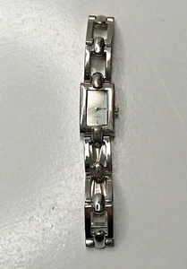 Vintage Ladies Quartz Wrist Watch - Picture 1 of 7
