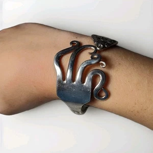 Vintage WMA Rogers silver plate Fork cuff bracelet Artisan Bent Unknown Artist - Picture 1 of 8