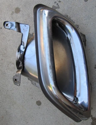 2011-2016 HYUNDAI EQUUS Rear Left Bumper Exhaust Muffler Tip - Image 1 of 3