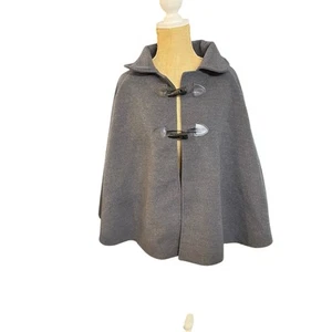 Moda Gray cape - Picture 1 of 9