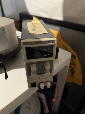 Eventek KPS3010D Adjustable DC Bench Power Supply, 0-30V/0-10A - Image 1 of 2
