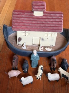 Primitive Noah’s Ark Heavy Wooden Boat With A Dozen Hand Carved Wooden Animals. - Picture 1 of 11