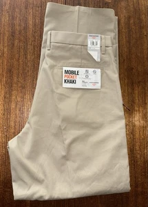 New Dockers Mobile Pocket Khaki D4 Relaxed Flat Front Sz 33x32 Beige Pants NWT - Picture 1 of 4