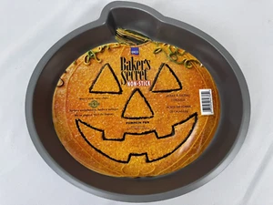 Bakers Secret PUMPKIN~JACK-O-LANTERN Halloween Fall Non-Stick Cake Pan Mold - Picture 1 of 3