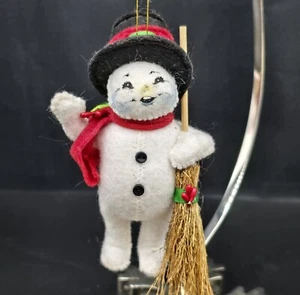 Annalee Filz Schneemann mit Besen Stock Schal winken Handwerk Weihnachtsschmuck 5" - Bild 1 von 3