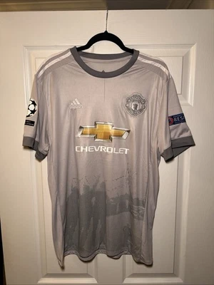 Camiseta Adidas Hombre United 2017/2018 3ª Kit Gris Talla XL #6 Pogba (Bastante Usada) Foto 1 de 4