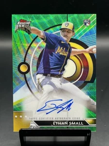 2023 Topps Finest Ethan Pequeño #FA-ES Rookie Auto Green Wave Refractor/99 - Imagen 1 de 2