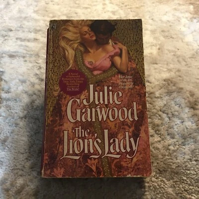 The Lion's Lady Regency Romance Paperback Book by Julie Garwood Pocket Book 1988 - Image 1 of 4