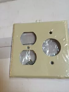 Mulberry 2-Gang Duplex/Single Receptacle Wall Plate Ivory Cover SMTH Metal 84572 - Picture 1 of 3