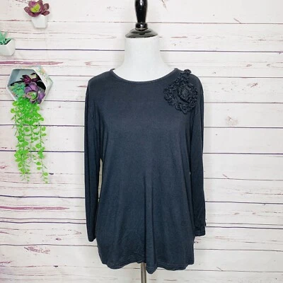 Top boho vintage negro manga larga adornado con flores calcetín grande para mujer Foto 1 de 4