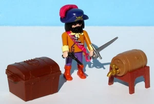 Playmobil 3863 3913 Pirate Captain Silversword & Treasure Chest Trunk Eagle Lid - Picture 1 of 4