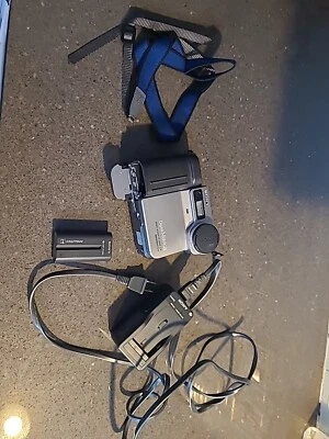 SONY Digital MAVICA Camera MVC-FD81 Video Floppy Disc Hand Camcorder Untested - Image 1 of 4