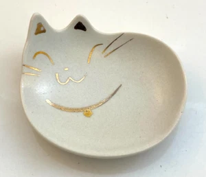 Japanese Hand Crafted Cat Dish White Glaze Gold 3.25" Seto Ware - Picture 1 of 6