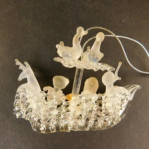 Vintage Hand Blown Spun Glass Noah's Ark Ornament Animals Frosted Glass - Picture 1 of 10