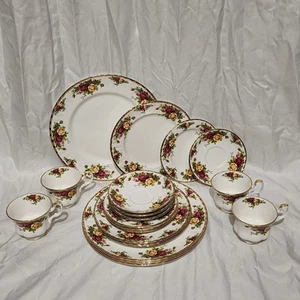 Royal Albert Old Country Roses 20-piece Set Service for 4 - Picture 1 of 2