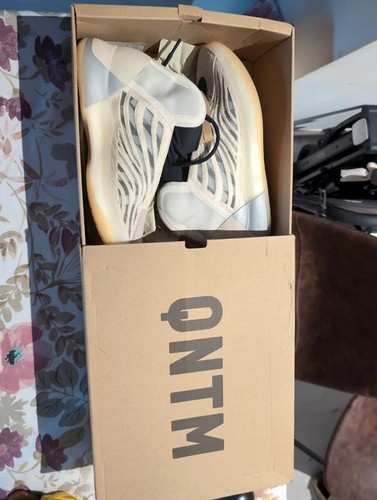 Adidas Yeezy quantum qntm crema hq2085 eur44