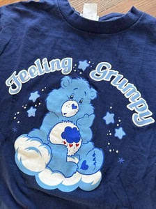 Care Bears Grumpy Bear - Nobody Cares Like a Care Bear - T-shirt blu taglia S - Foto 1 di 7