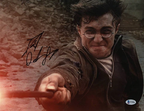 DANIEL RADCLIFFE SIGNED AUTOGRAPHED HARRY POTTER 11X14 PHOTO BECKETT BAS COA 38 Cover
