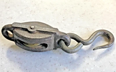 Ancien Outil ancienne poulie fonte de fer et laiton  -  collection curiosité - Photo 1/4