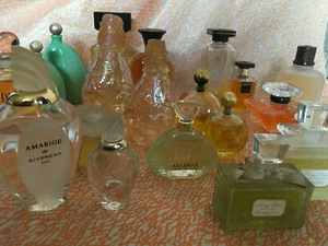 Vintage Collection LOT 20X Flacons Bouteille Factice de Parfum GRANDES MARQUES - Picture 1 of 12
