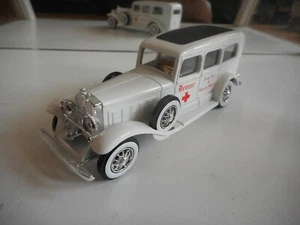 Solido Cadillac V16 1931 Ambulance in White on 1:43 - Bild 1 von 2