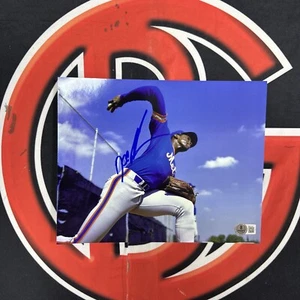 Doc Gooden Signed 8x10 Photo New York Mets Pitching Beckett BAS - Picture 1 of 3