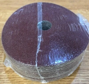 Segro, Sanding Fibre Discs, 100 x 16mm, 60/80 Grit. - Picture 1 of 4