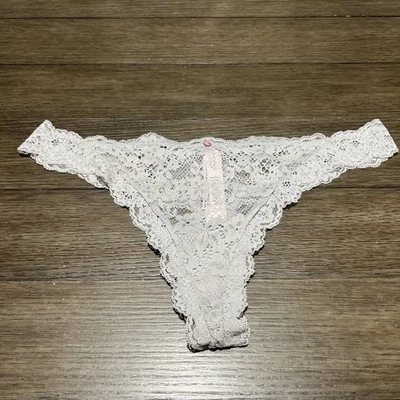 Victoria’s Secret Dream Angels Low Rise Gray Lace Thong Panty X-Large - Image 1 of 4