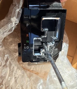 NEW OEM 2014-2021 Toyota Tundra Automatic Gear Shifter Assembly 33550-0C030 - Picture 1 of 3
