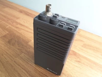 RADIO WALKIE TALKIE MIDLAND 70-255A repuestos o reparación Foto 1 de 4