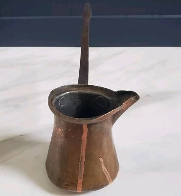 Pot Verseur En Cuivre Et Fer Ancien Antiquité Brocante Collection - Photo 1/4