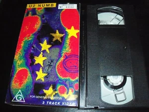 U2 Numb Rare Limited Numbered  Australian VHS Video Tape 3 Track Single  - Bild 1 von 3