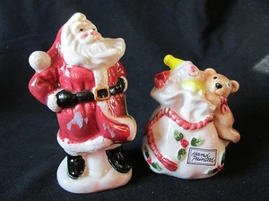 F&F Weihnachten WEIHNACHTSMANN UND SPIELZEUGPAKET SALZ- UND PFEFFERSTREUER von Fitz and Floyd - Bild 1 von 6