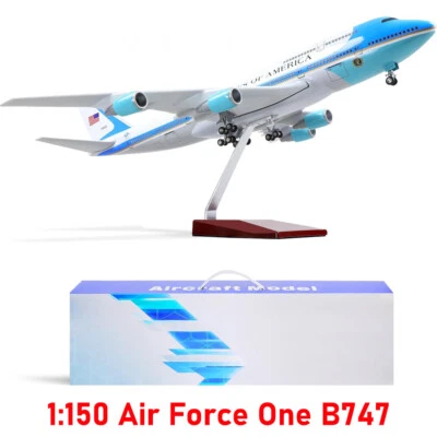 Aviões modelo Boeing B747 18" 1:150 Força Aérea dos Estados Unidos com roda leve fundido - Imagem 1 de 4