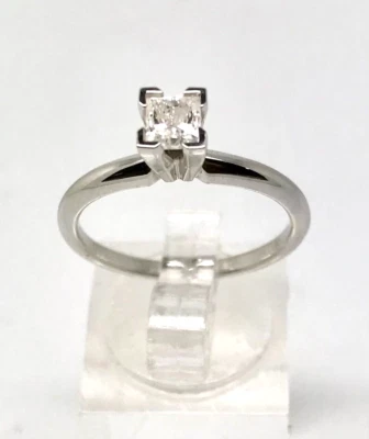 Кольцо даймонда огранки принцессы белое золото 14 карат с оценочной картой 6 3/4 - Изображение 1 из 4