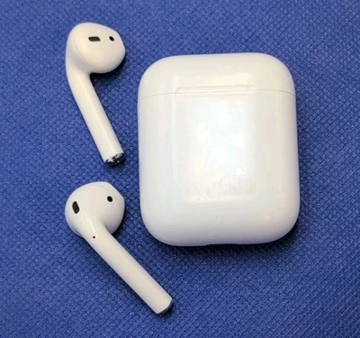 Auriculares Apple AirPods 2da generación con estuche de carga Lightning Foto 1 de 4